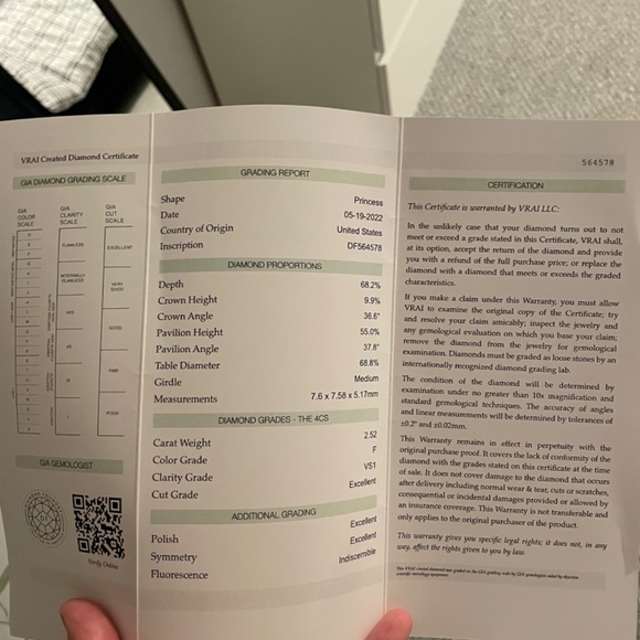 Engagement ring - Picture 4 of 4